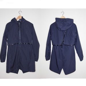 Mondetta Longline Rain Jacket w/ adjustable waist